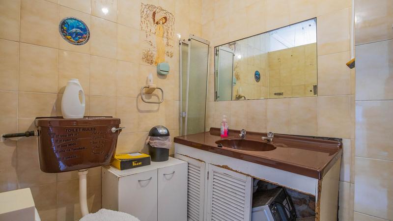 4 Bedroom Property for Sale in Sea Point Western Cape